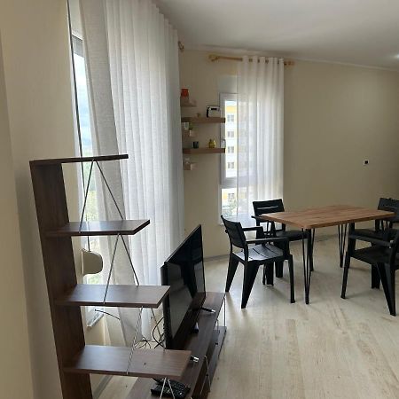 Apartment In Qerret Golem  Kültér fotó