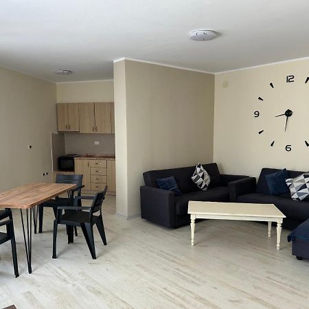 Apartment In Qerret Golem  Kültér fotó