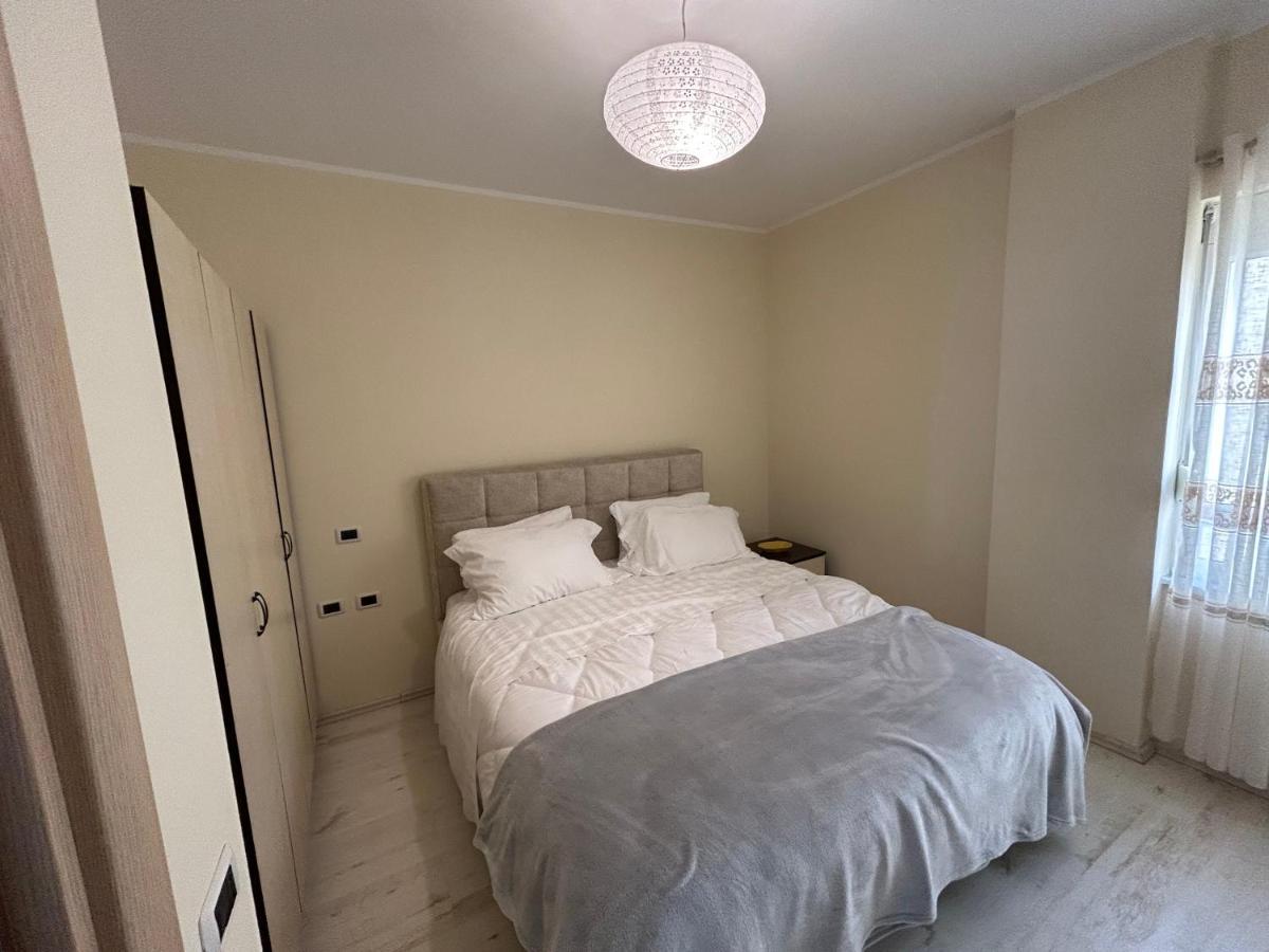 Apartment In Qerret Golem  Kültér fotó