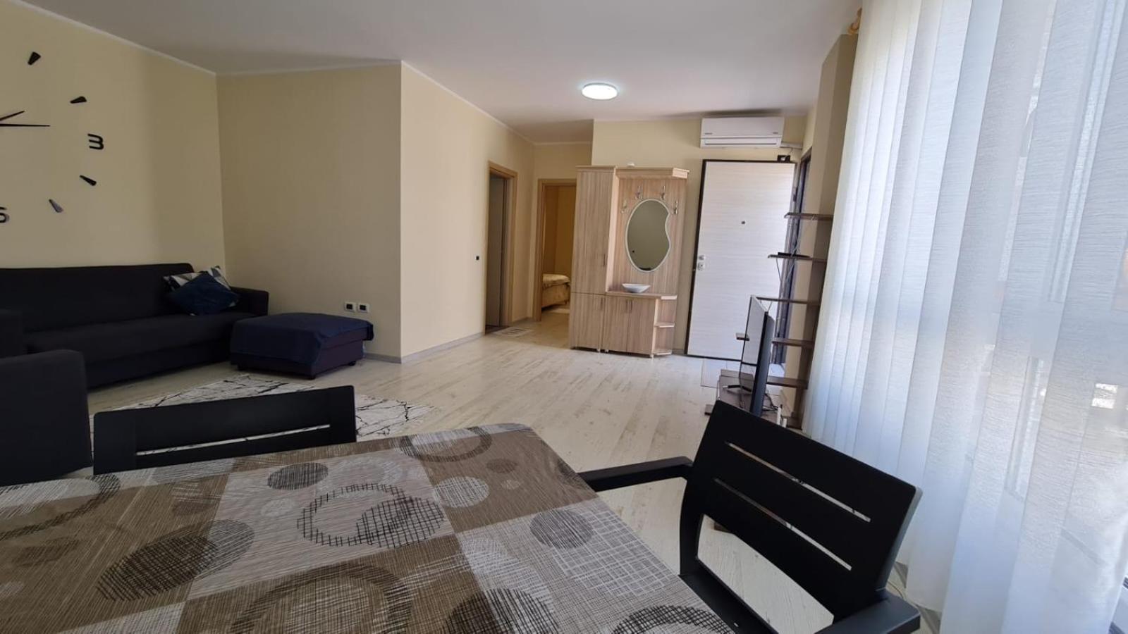 Apartment In Qerret Golem  Kültér fotó